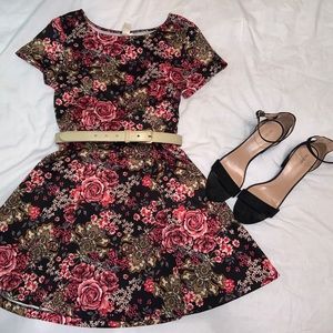 Lovely Floral Forever 21 Skater Mini Dress